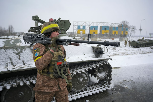 Russia Intensifies Its Hybrid War Strategy, Ukraine Warns Europe