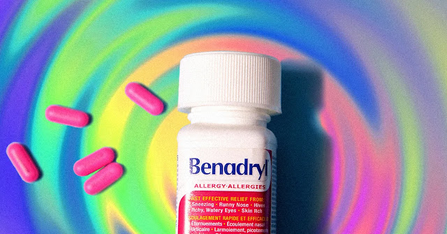 Misuse of Over-The-Counter Benadryl Escalates Into Dangerous Hallucinogenic Trend