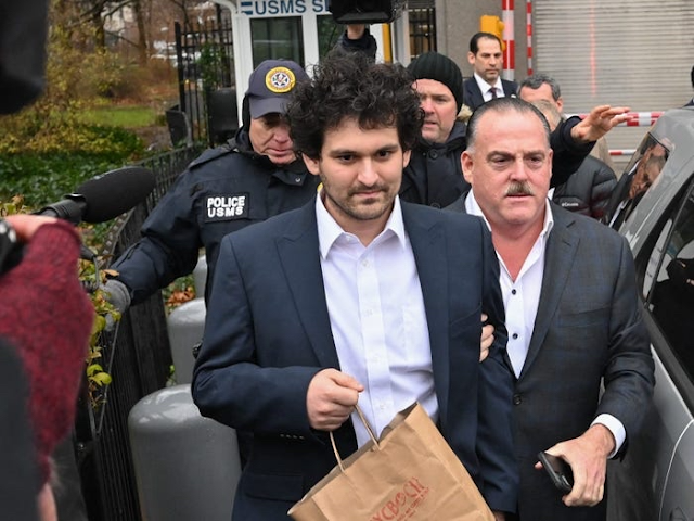 Sam Bankman-Fried Resurfaces With Aggressive Legal Push and Online Offensive