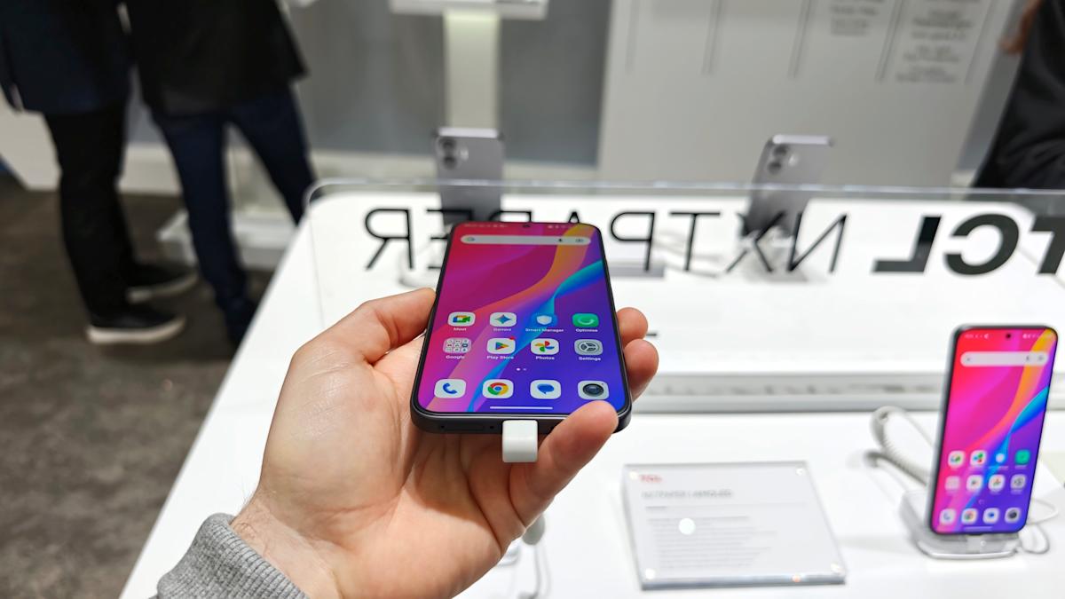 TCL Upgrades NXTPAPER With AMOLED, Promises 3,200 Nits and 120Hz Ahead of MWC 2026