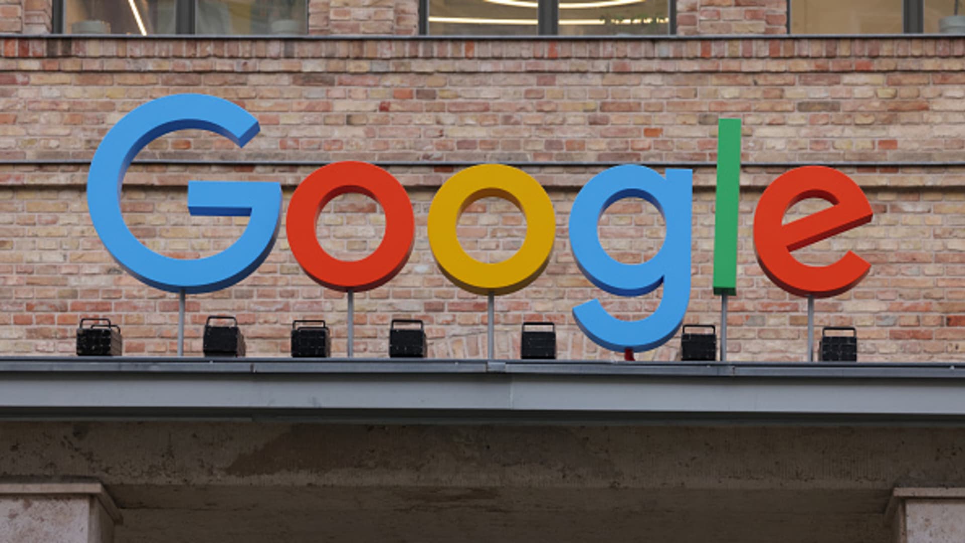 Google Sues China-Based Cybercriminal Group Over Nationwide E-ZPass and USPS Phishing Scams