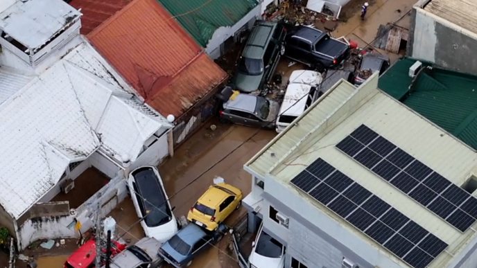 Cars Pile Up on Philippines Streets After Typhoon Kalmaegi