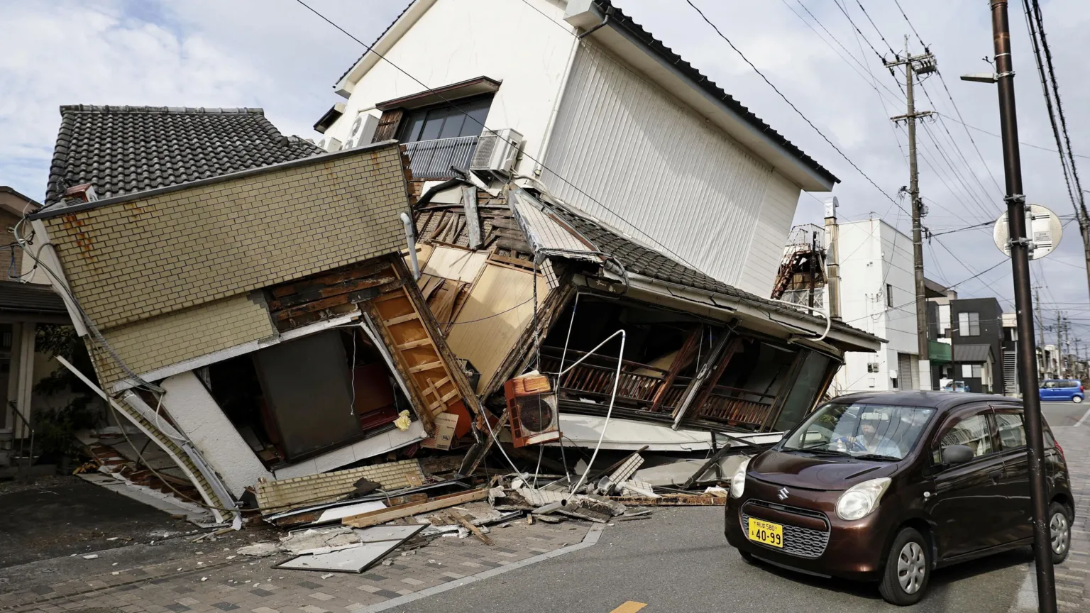 At Least 13 Dead After 6.8-Magnitude Quake Shakes Kumamoto, Rescuers Race Against Time