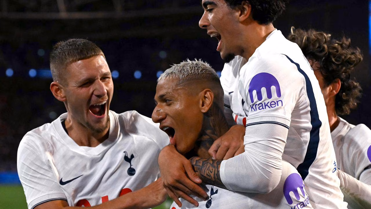 Tottenham Upend Chelsea 2-1 In Sydney, Hands Xabi Alonso First Defeat