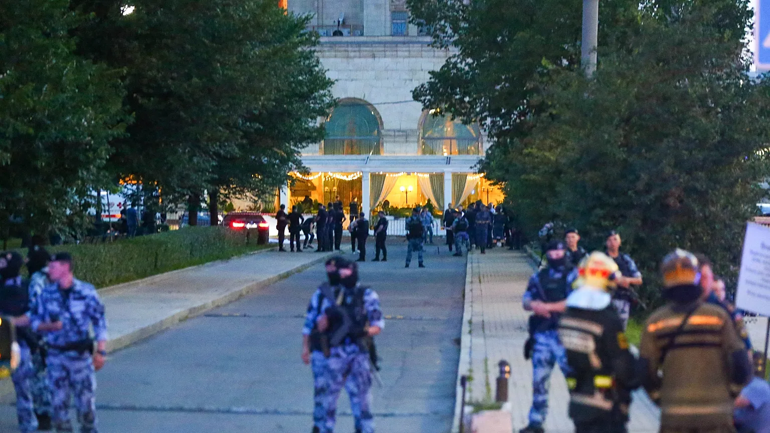 Three Killed After Explosive Detonates Outside Moscow Restaurant