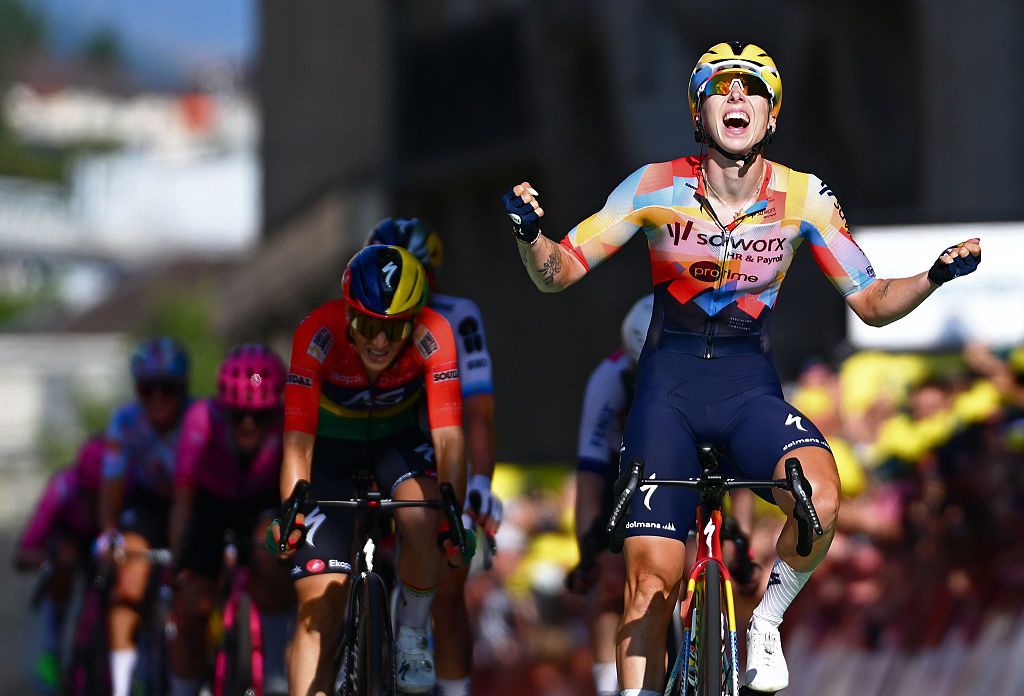Lorena Wiebes Wins Lausanne Sprint, Claims First Yellow Jersey