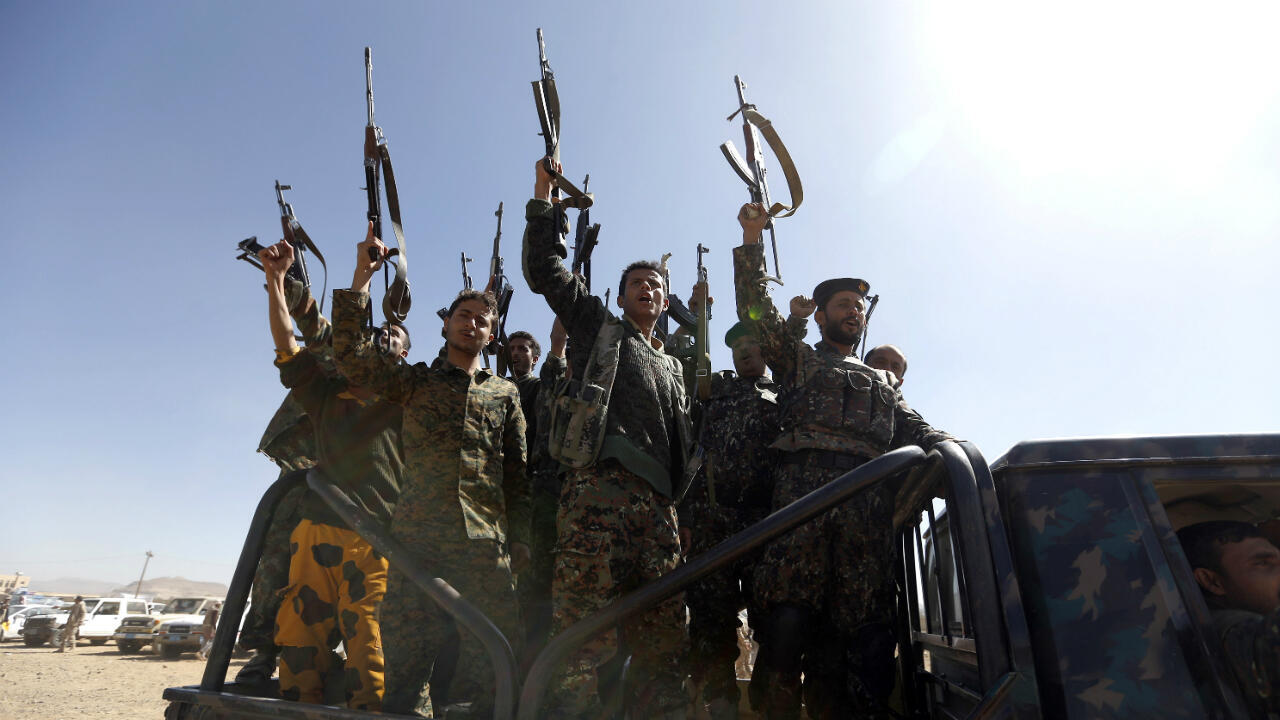 Houthis Kill at Least 10 in Yemen Oil Province