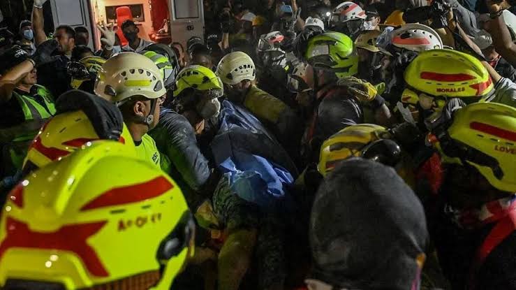 Woman Rescued After 36 Hours Under Rubble in Colombia