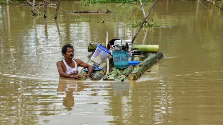 Assam Floods Displace 1.2 Million, A 97-Year-Old Escaped on a Banana Log Raft