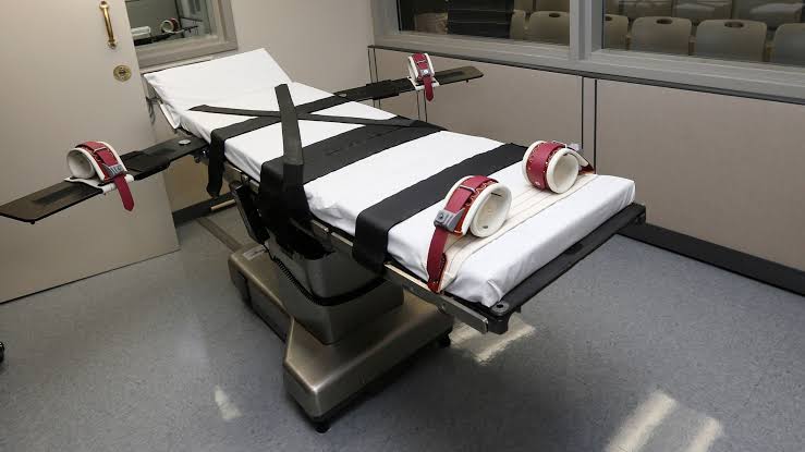 Oklahoma Execution Proceeds Amid Rare Triple Procedure