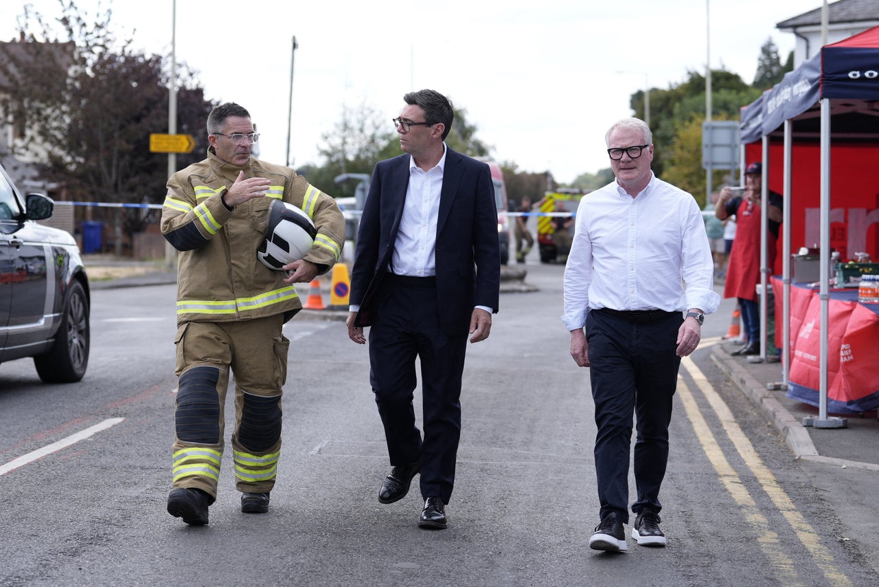 Britain Bans Disposable Barbecues Amid Wildfires