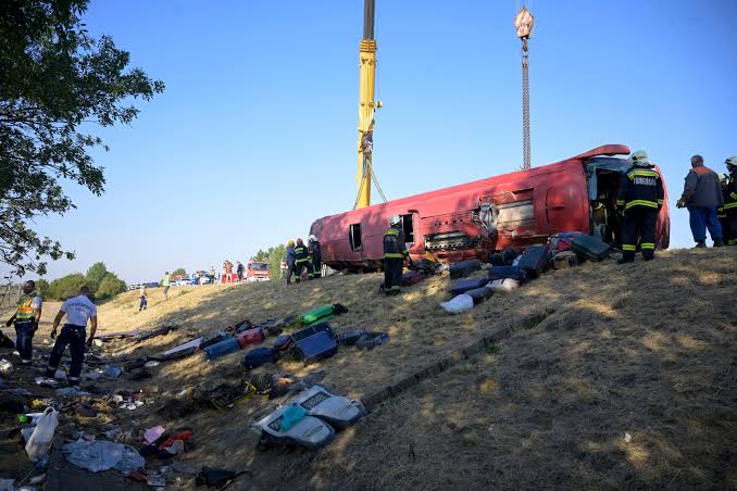 12 Polish Pilgrims Killed as Bus Overturns on Hungary’s M3 Motorway