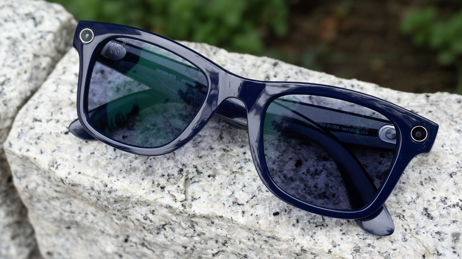 ICE Agents Barred From Wearing Meta Glasses While on Duty, Memo Warns