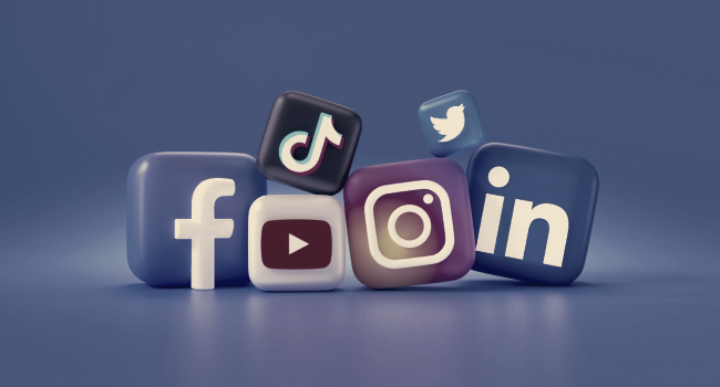 New Zealand Seeks to Bar Under-16s From Social Media