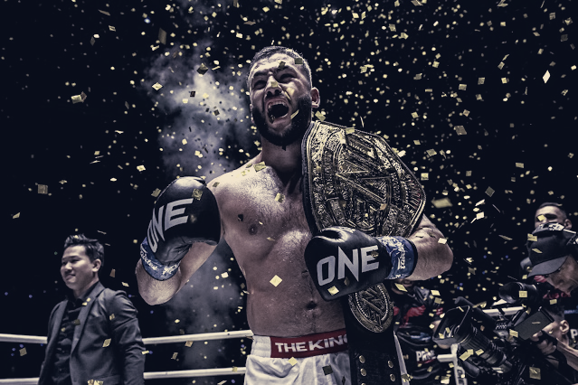 Samet Agdeve Upsets Roman Kryklia, Claims Inaugural ONE Heavyweight Kickboxing Title