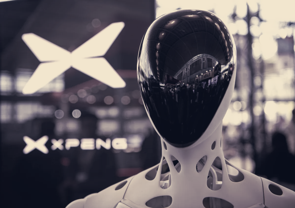 Chinese Automakers Follow Tesla Into Humanoid Robots, Betting On New Profits