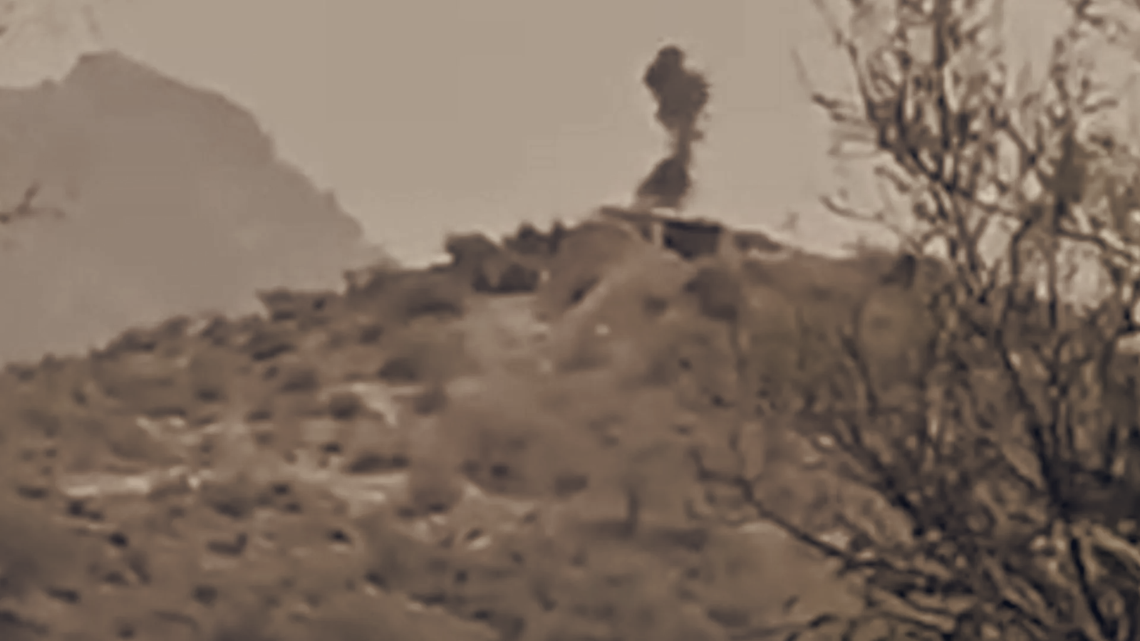 Houthis Advance Toward Key Strait After Clashes Kill At Least 100