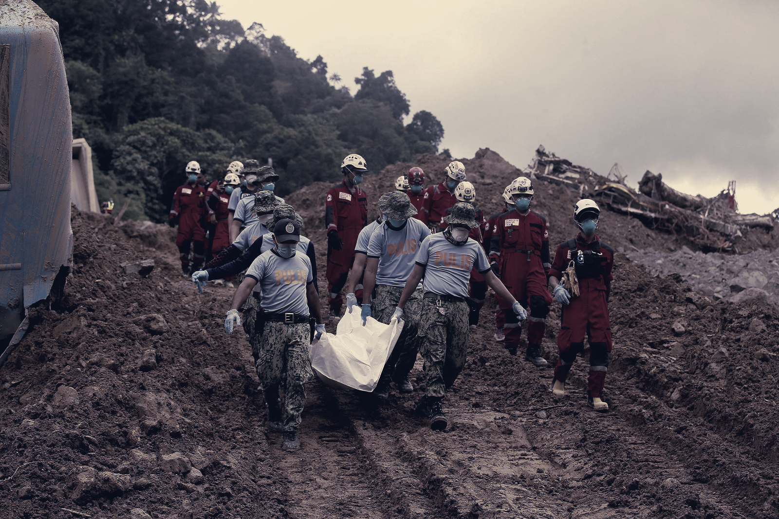 Mudslide in Jiangxi Kills One, 11 Missing as Flood Risk Persists