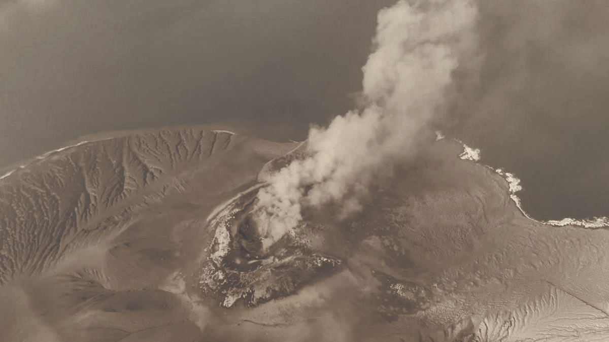 Flights Suspended at Soekarno-Hatta After Anak Krakatau Eruption