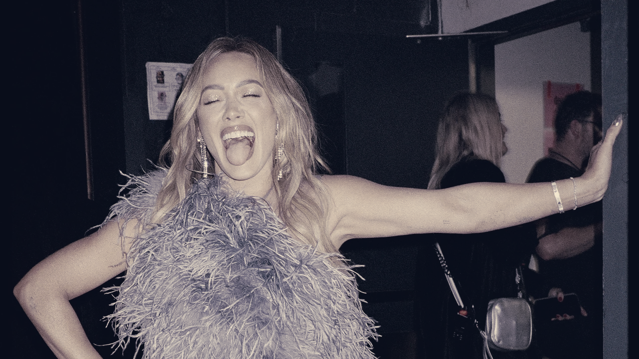 Hilary Duff Brings Sold-Out Lucky Me Tour To Ireland