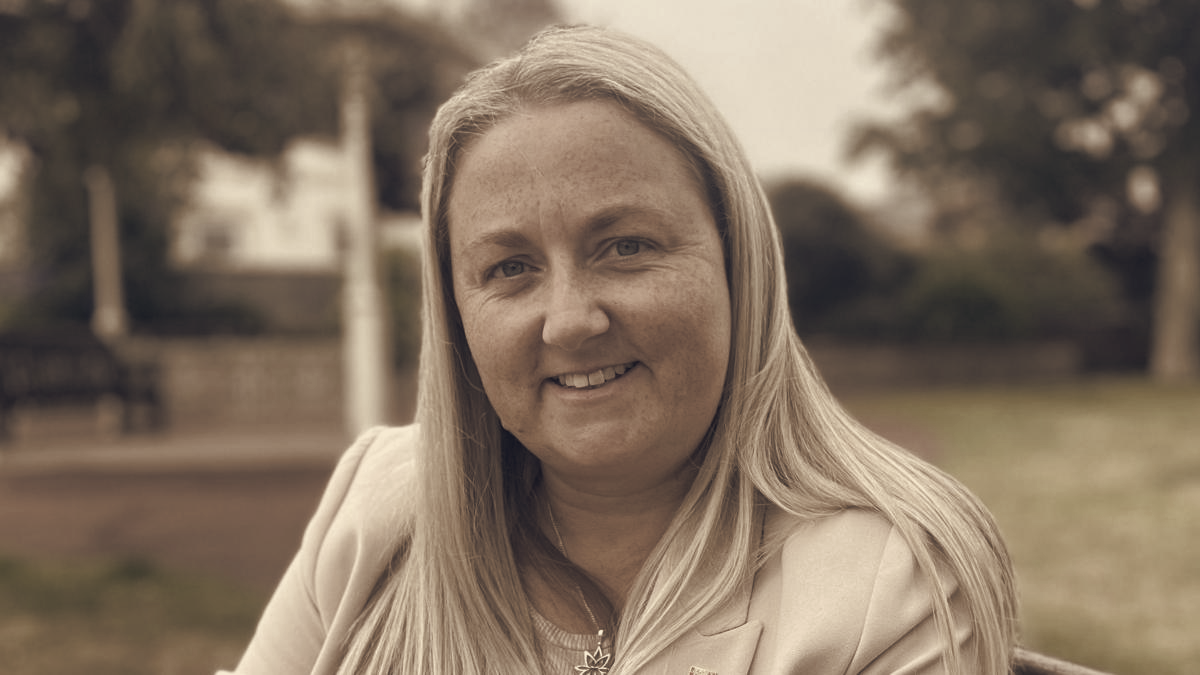 Deputy Lucy Stephenson Withdraws 10p Fuel Duty Cut After Talks With Alan Maclean