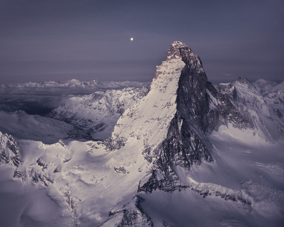 Canadian Skyrunner Goes Missing on Matterhorn, Helicopter Search Suspended
