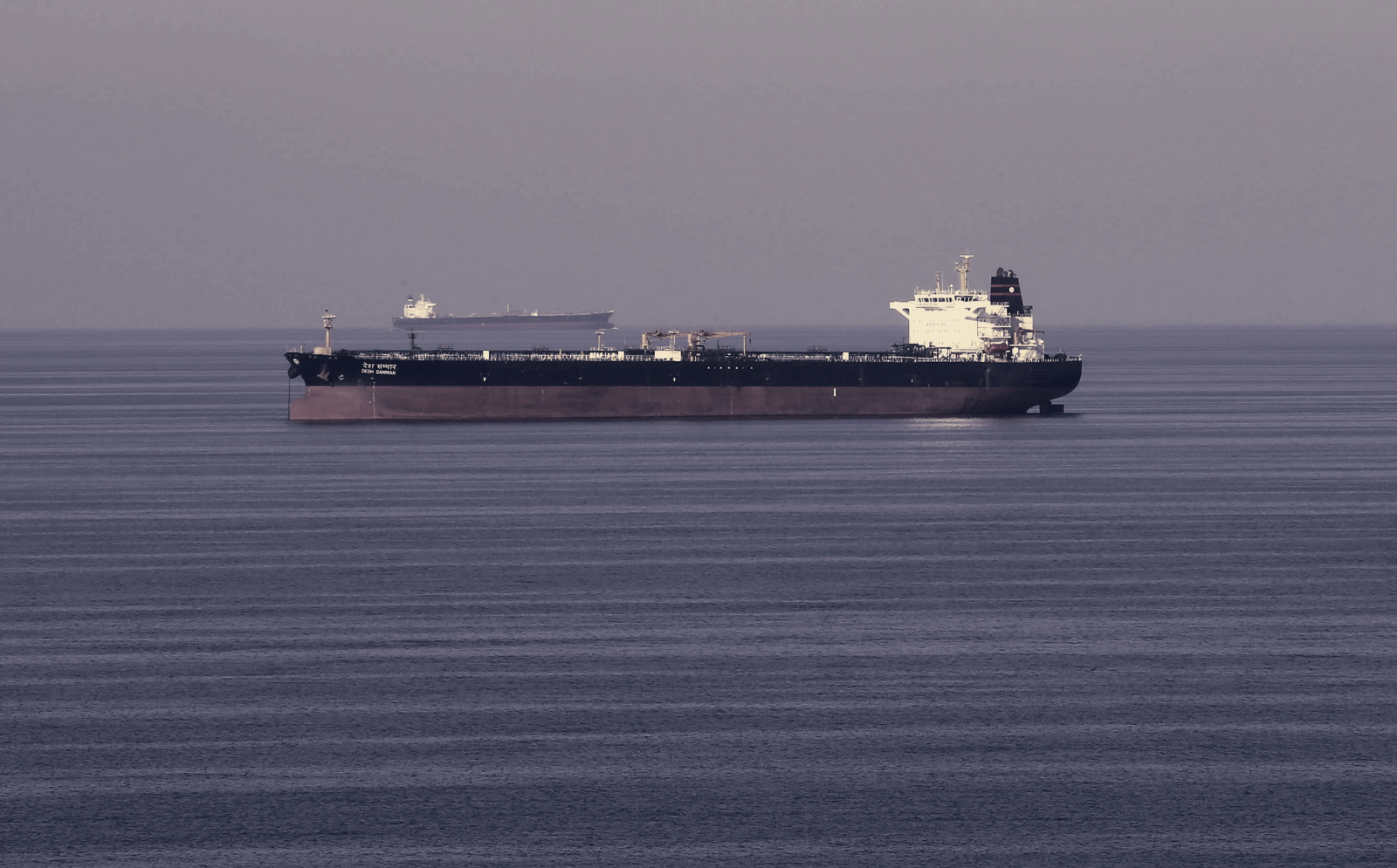 Houthi Attacks Push Brent Above ₤98, Force Shutdowns at Saudi Energy Sites