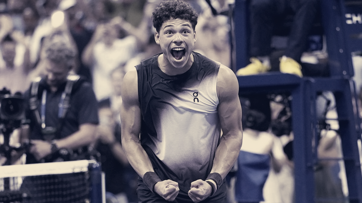 Shelton Ends Alcaraz's Defence, Guarantees American US Open Finalist