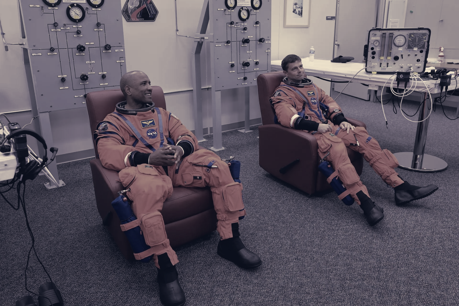 Glover and Wiseman Shift to Emeritus, Preserving Artemis II Expertise for Artemis III