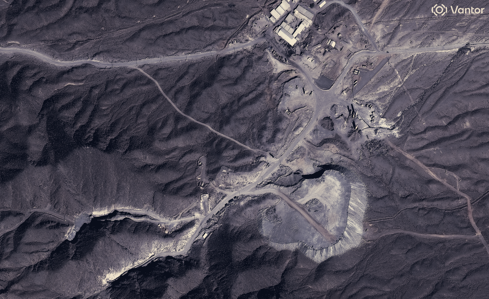 Trump Warns Iran Over Pickaxe Mountain, Increases Risk of U.S. Strikes
