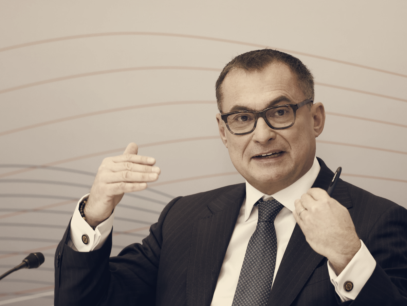 Bundesbank Chief Links Future Rate Hikes to Energy Prices