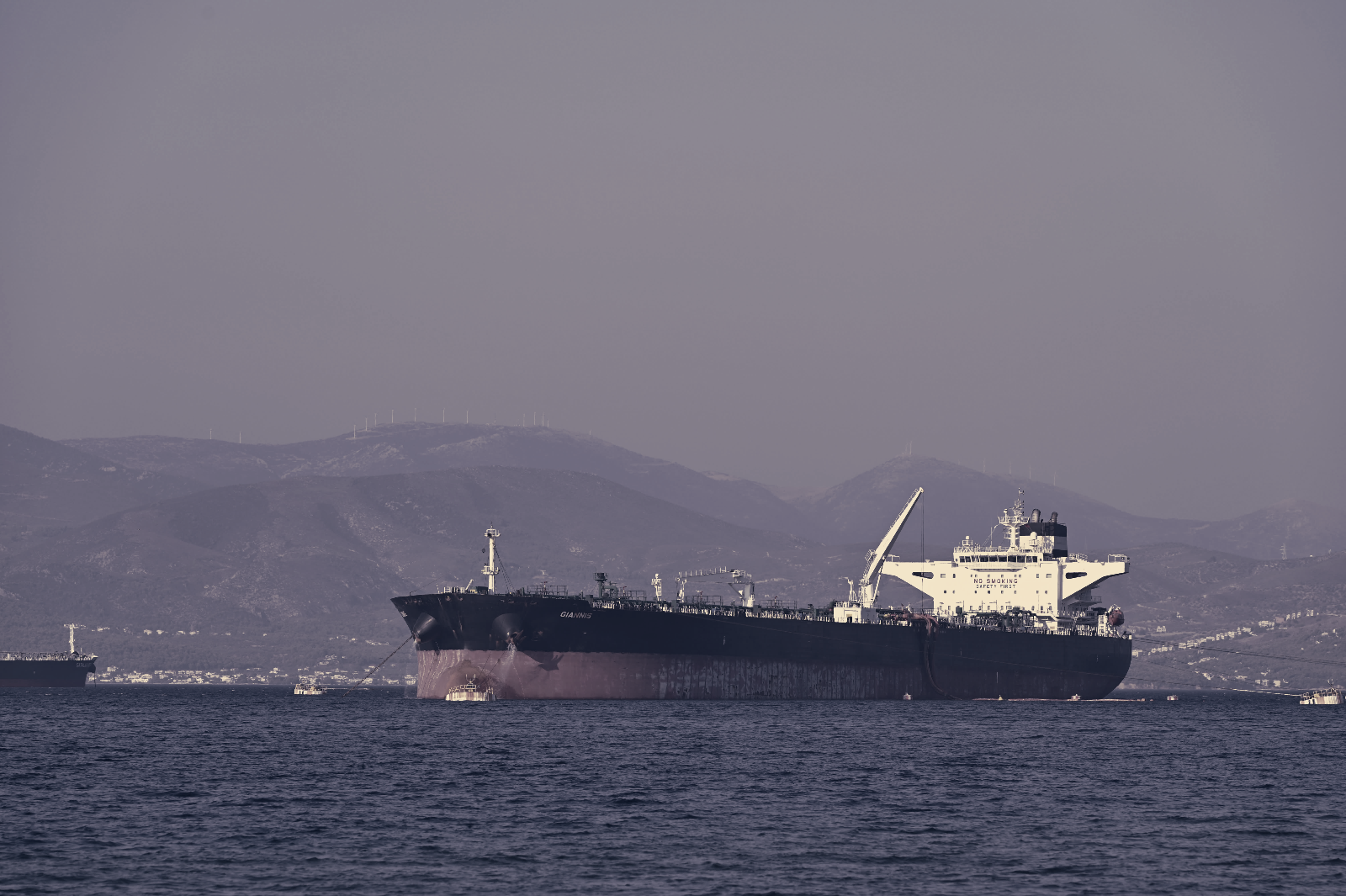 Breakwave Tanker ETF Surges 3,600%, Becomes Top U.S. Non-Levered Fund