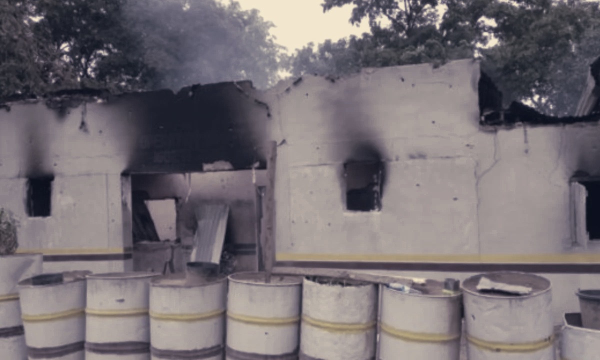 Bandits Burn Operation Burst Outpost in Oyo, Steal Generator and Motorcycle