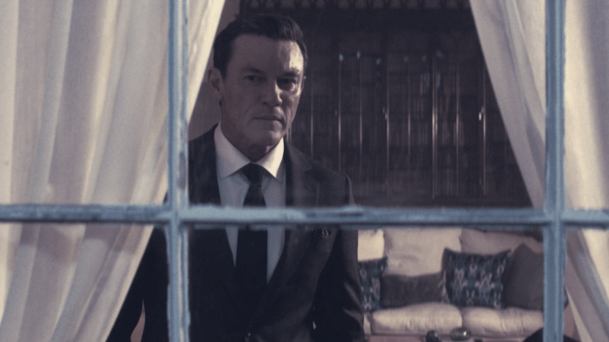 Luke Evans Credits Watching and Listening for Surviving Hollywood