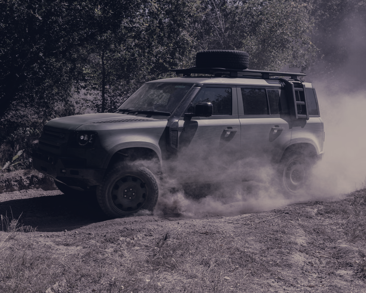 Jaguar Land Rover Bids For £900m MoD Contract to Expand Into Nato Markets