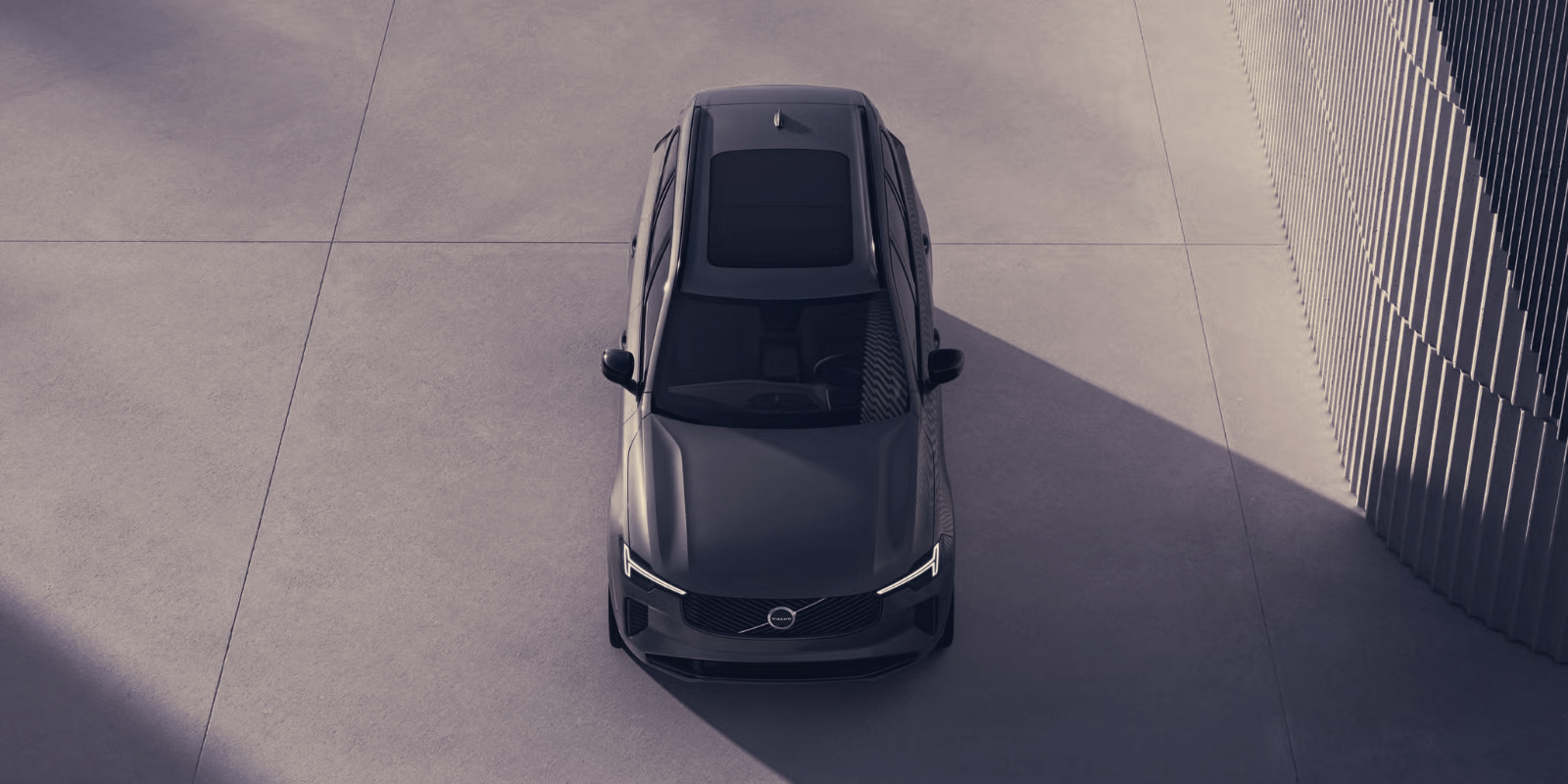 Volvo Releases XC90 Hybrid With Over 70-Mile Electric Range