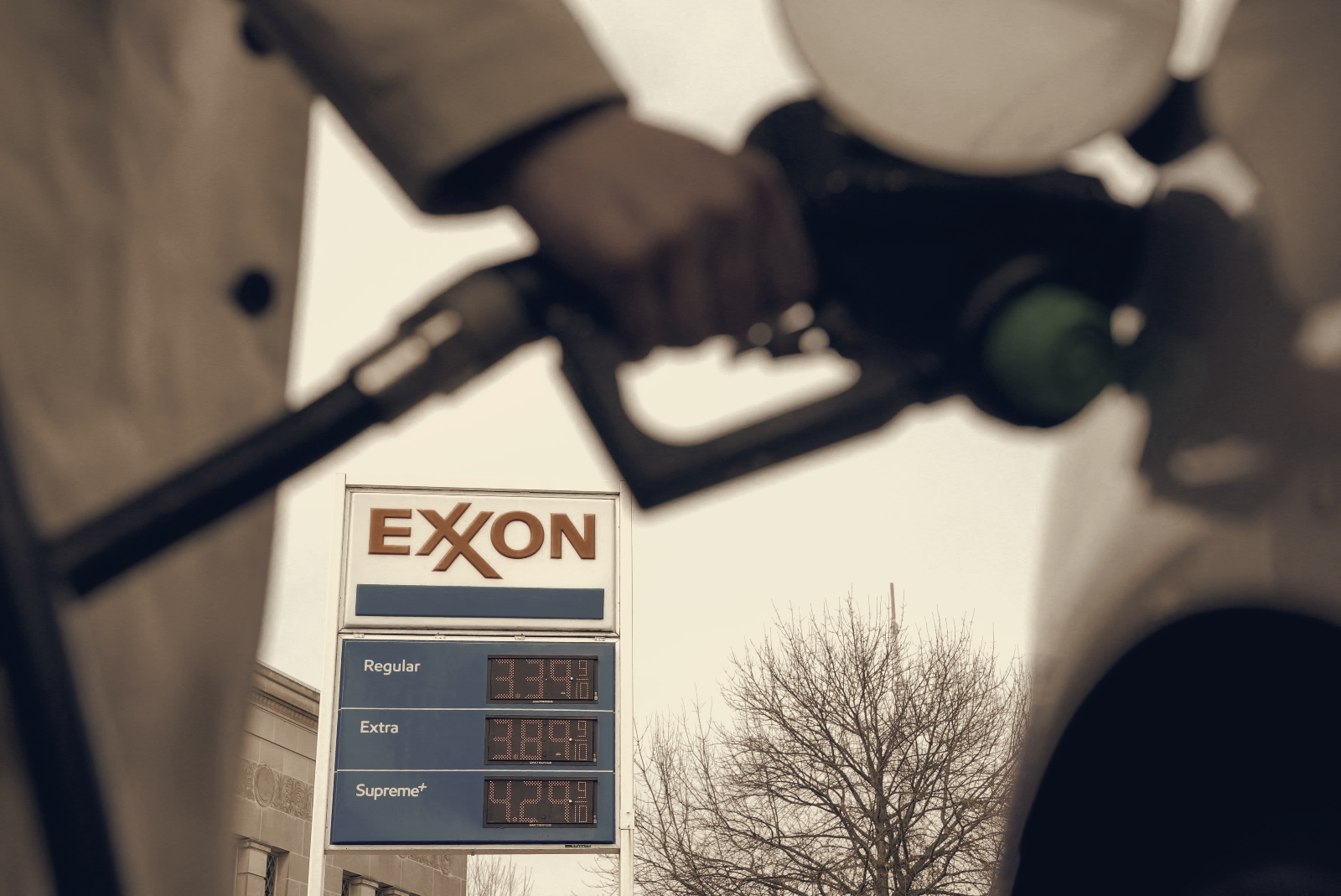 U.S. Households Face $1,760 War Bill as Oil and Yields Push Costs Higher