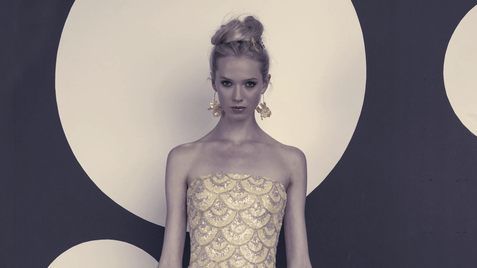 Reem Acra Nears Sellout of Spring Evening Gowns, Tightens Options for Retail Buyers