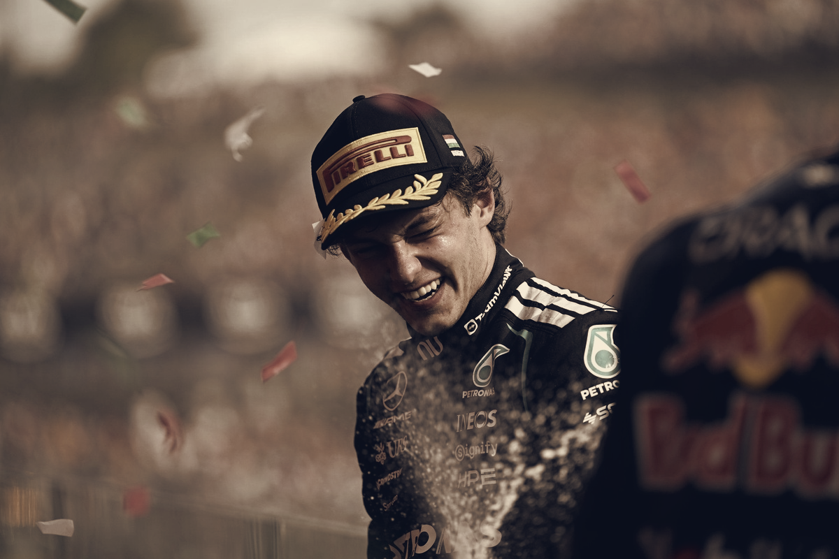 Rosberg Warns Antonelli Could Panic If McLaren Or Ferrari Close 2026 Title Race