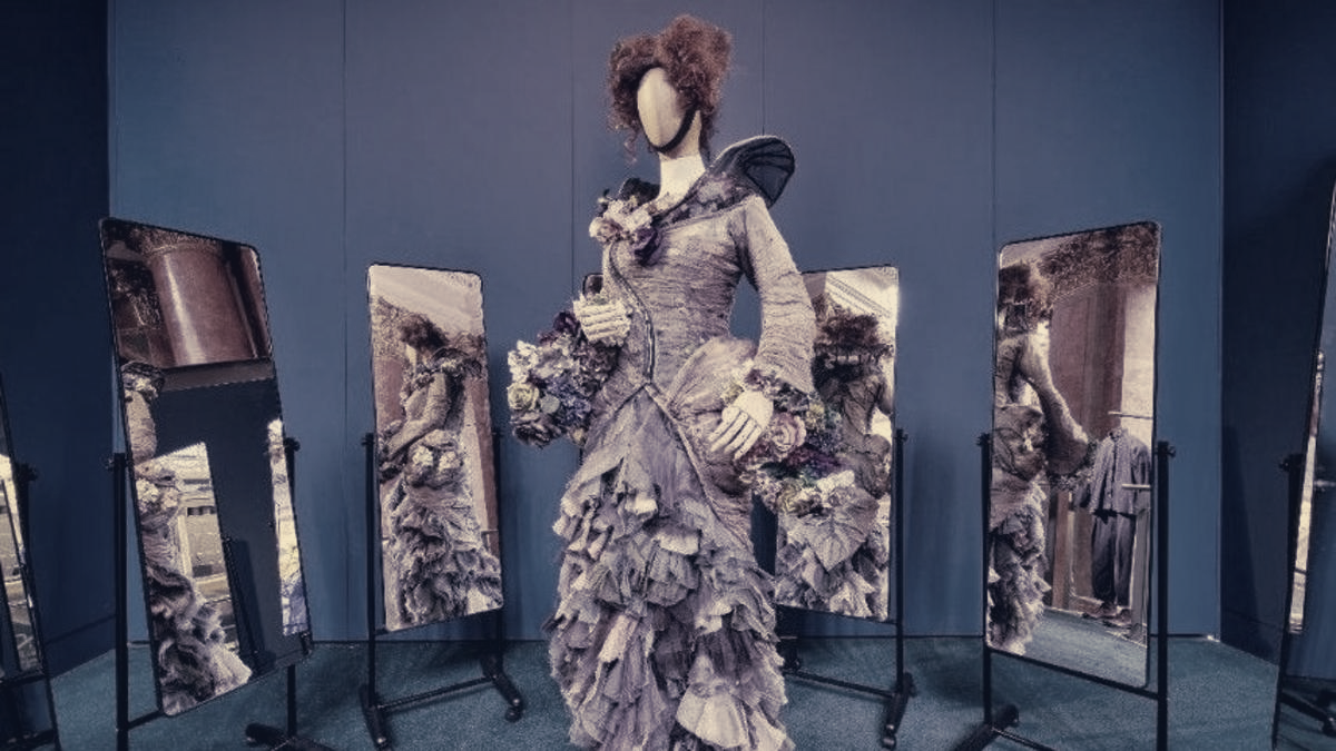Public Gains Free Access as Royal Exchange Opens Costume Exhibition