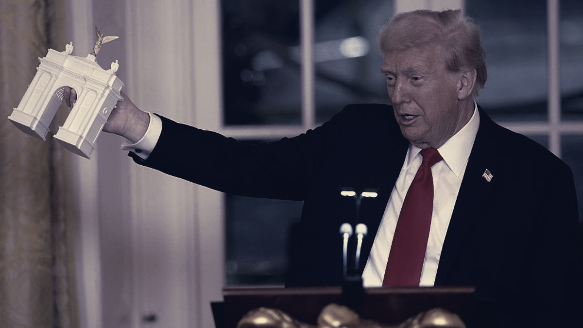 Trump Says 250-Foot Arch Will House Drones and Snipers, Shifting Project Toward Security