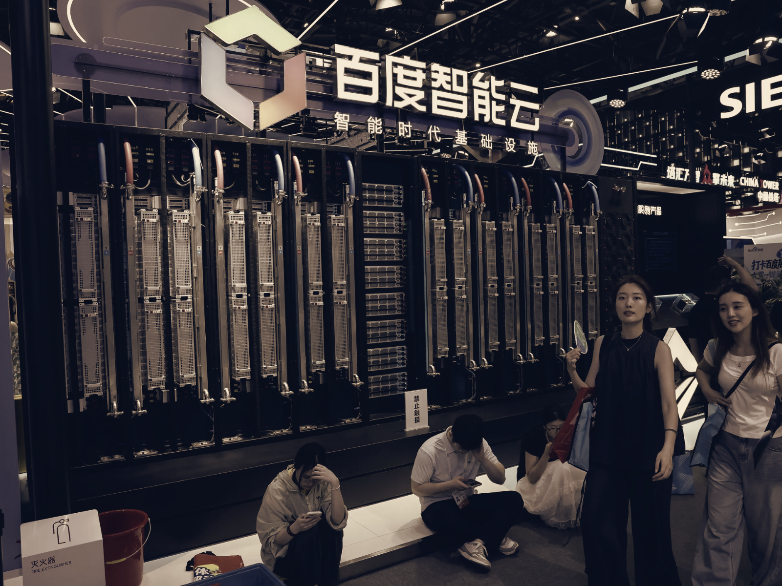 US Export Controls Risk Accelerating China’s AI Self‑Reliance