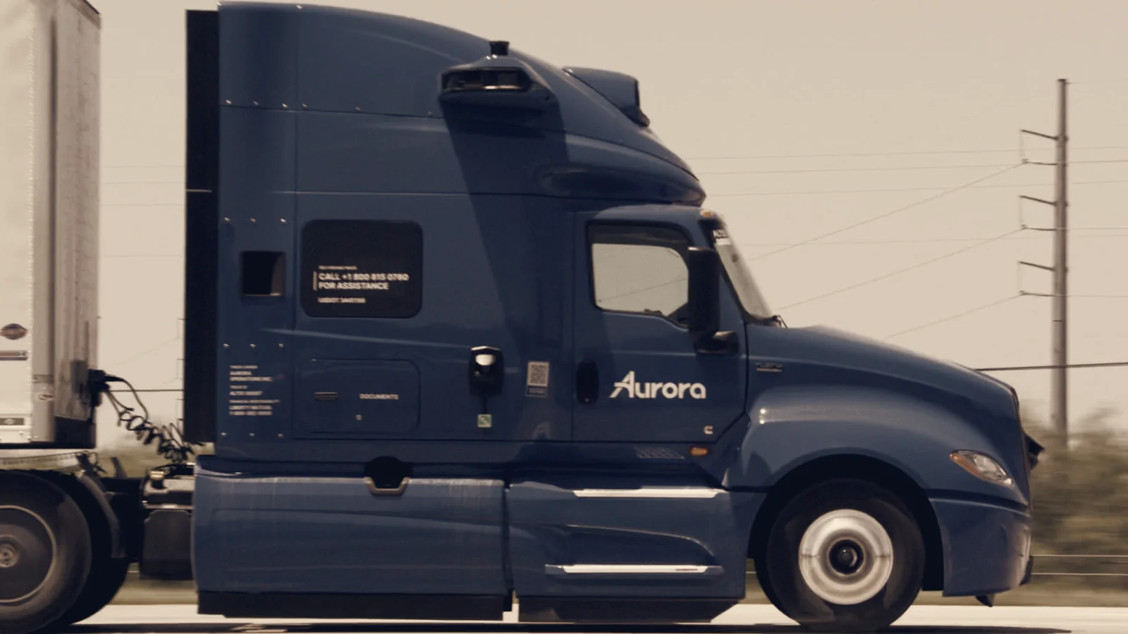 Aurora Expands Fleet to Hit Positive Free Cash Flow by 2028