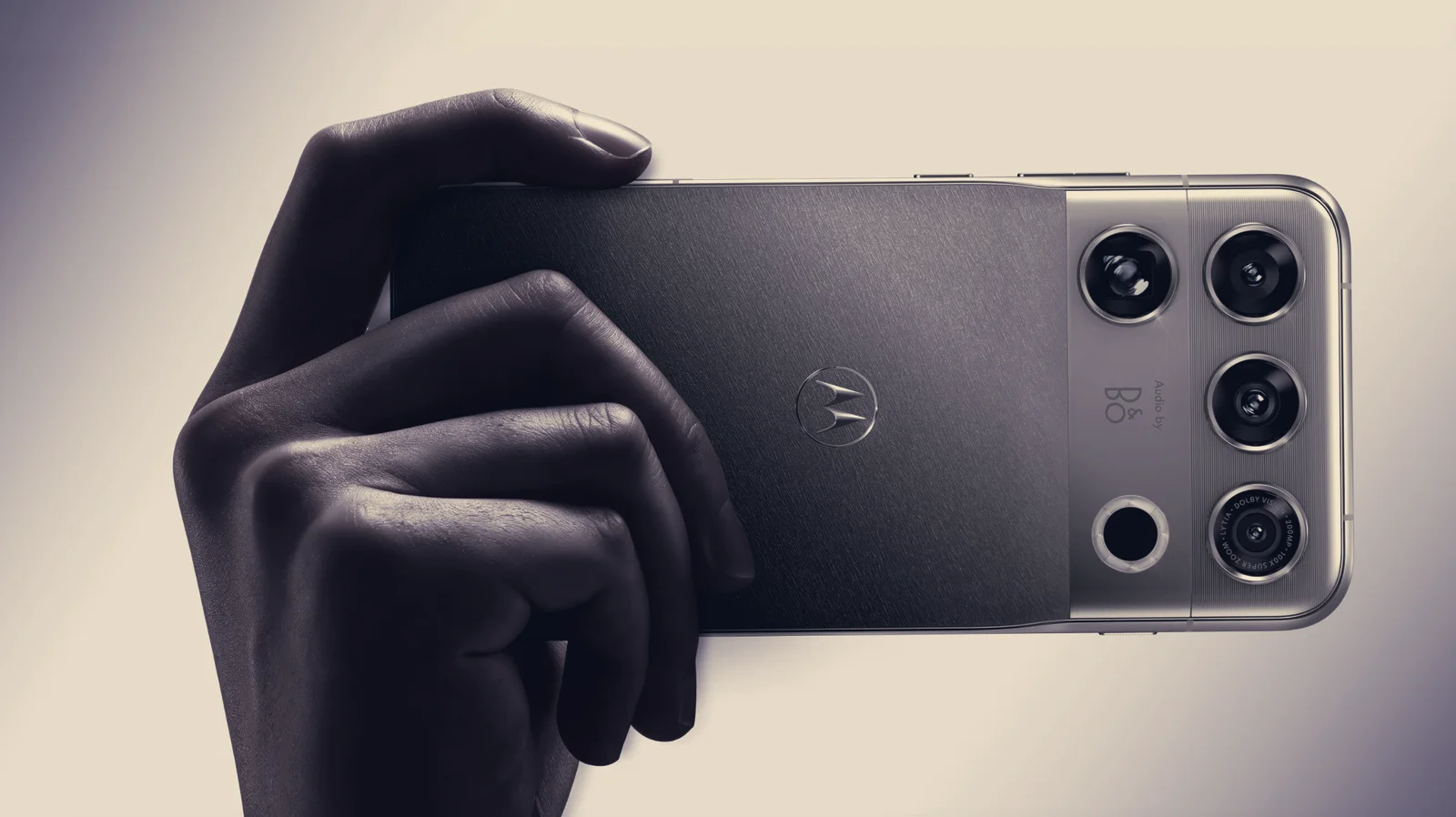 Motorola's new Signature 27 is among the first smartphone to use the Snapdragon 8 Elite Extreme Gen 6 processor