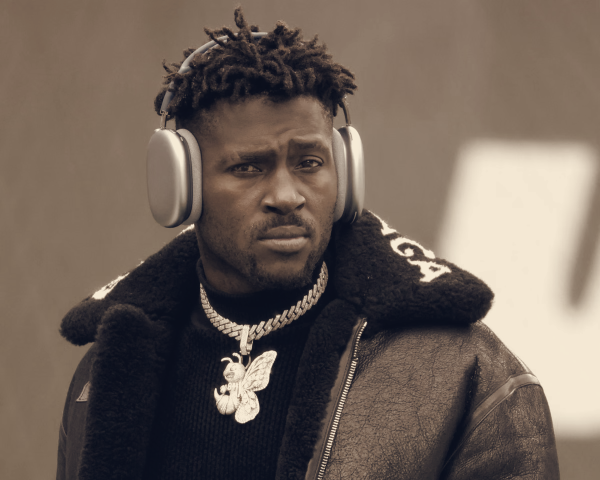Antonio Brown Accepts Plea, Cuts Exposure to 30-Year Term