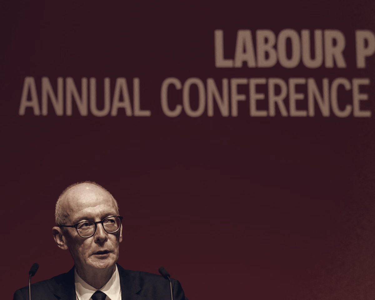 Labour Faces Benefit Overhaul After McFadden Urges MPs To Back Reforms