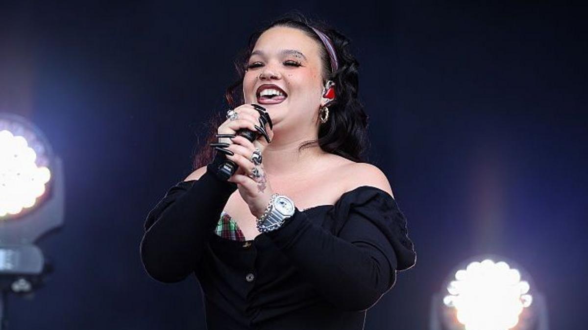 Lola Young Returns With Surprise Set At Reading Festival Final Day