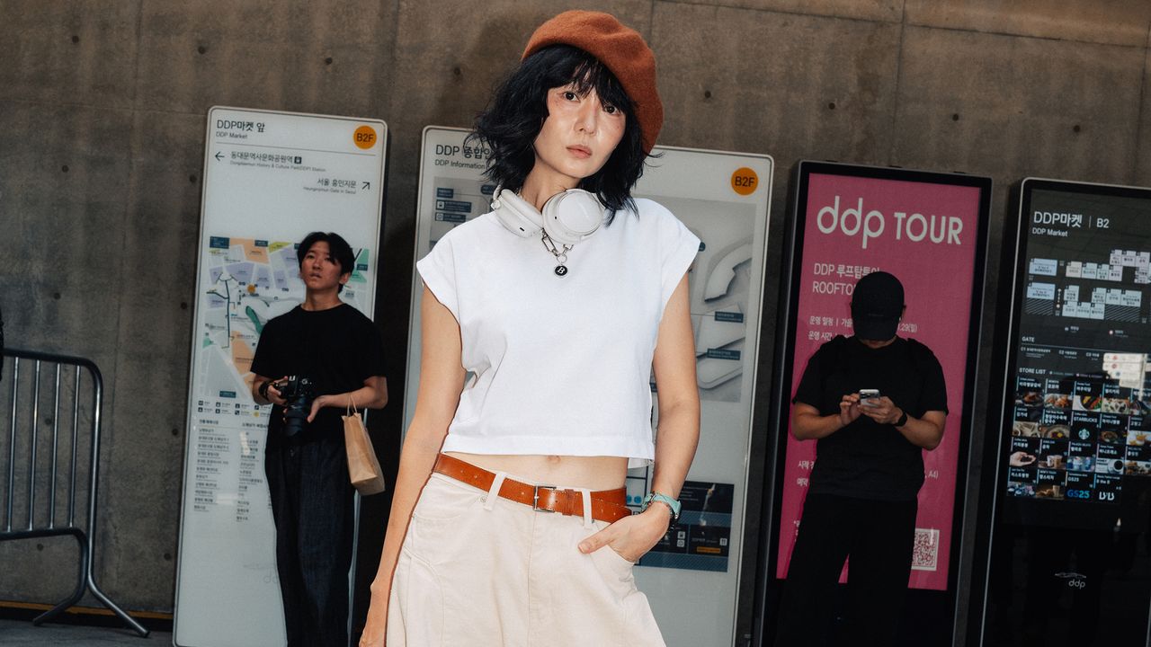 Seoul Street Style Turns Gothic as Nail Art Dominates Spring 2027 Shows