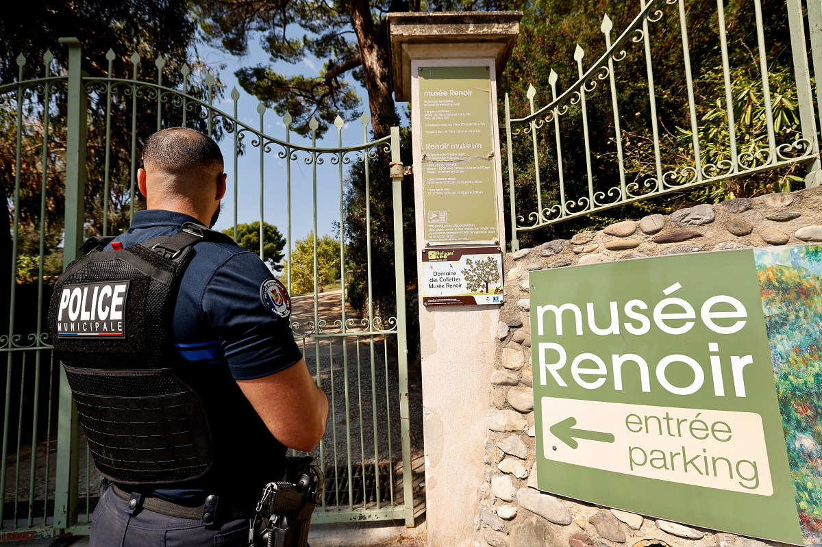 Cagnes-sur-Mer Museum Loses Two Renoir Paintings, Two Others Recovered