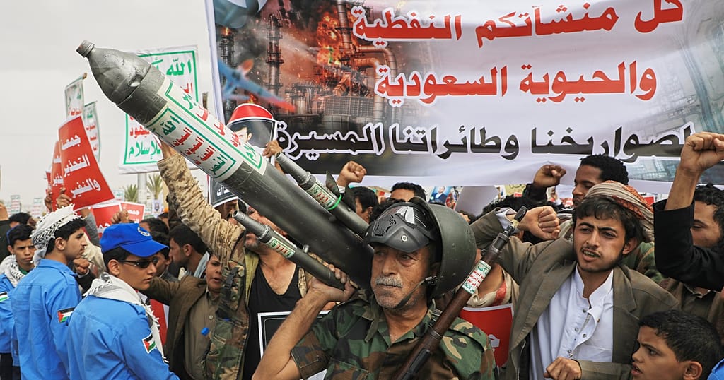 Houthi Attacks Set Fire to Saudi Oil Sites, Wound 73